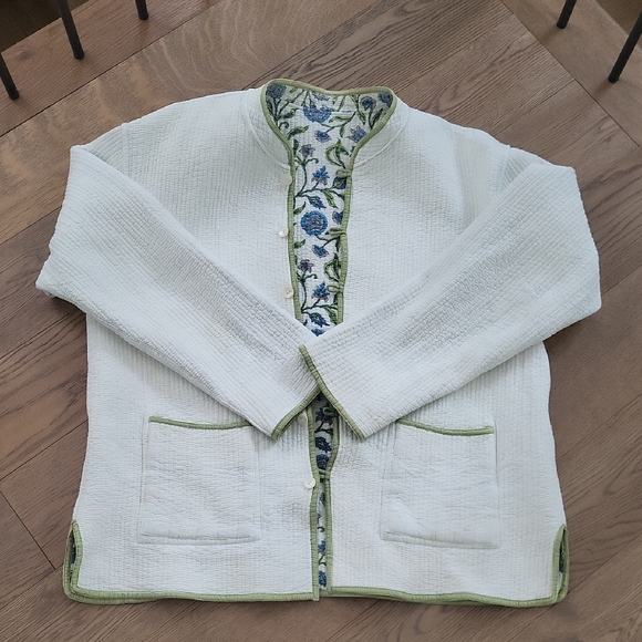 Floral Patterned Women's Teddy Jacket - Picture 3 of 3